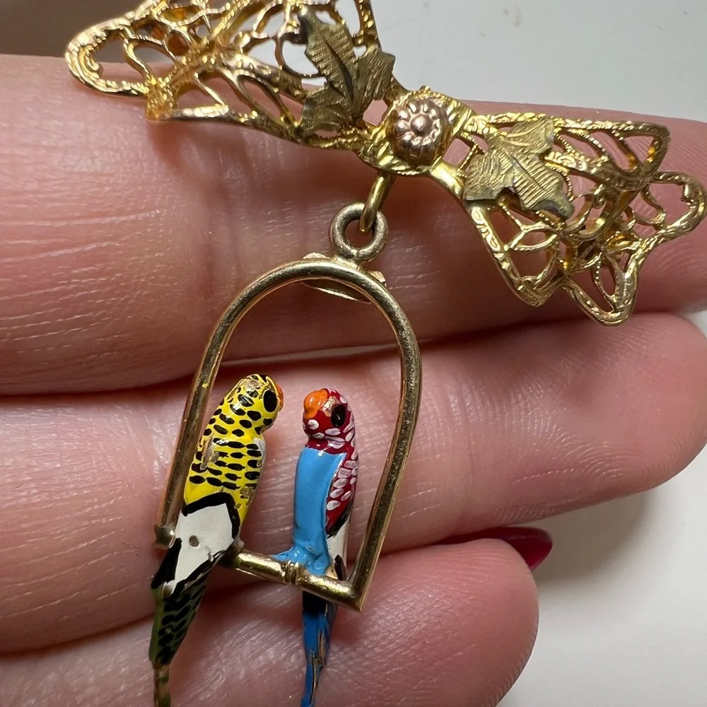 Vintage possibly antique 14K yellow gold brooch with 2 birds 5.77g